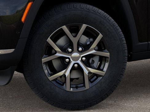 New 2025 Jeep Grand Cherokee L Limited w/ Luxury Tech Group II image 32