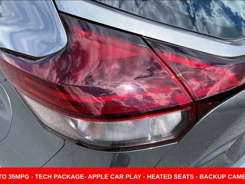 Used 2023 Nissan Kicks SR w/ SR Premium Package FWD image 22