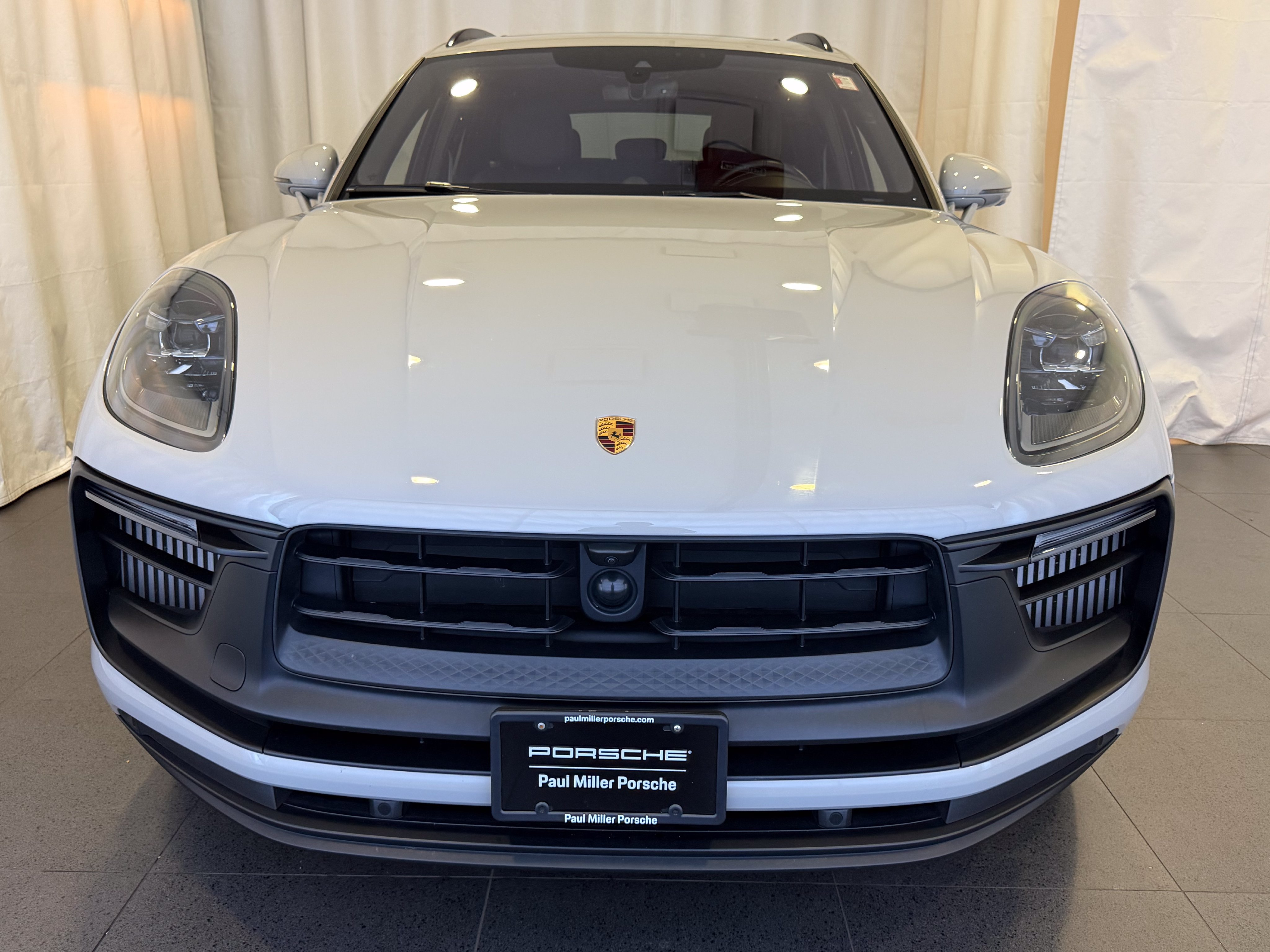 Certified 2024 Porsche Macan GTS AWD/4WD image 6