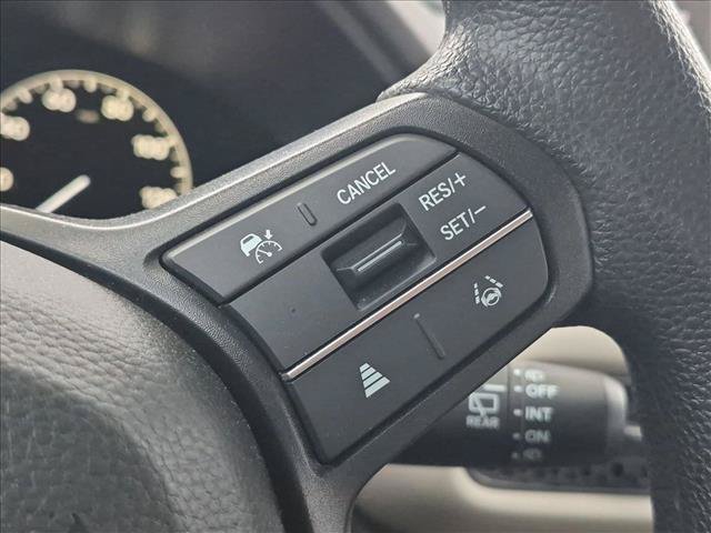 Certified 2027 Honda HR-V LX image 15