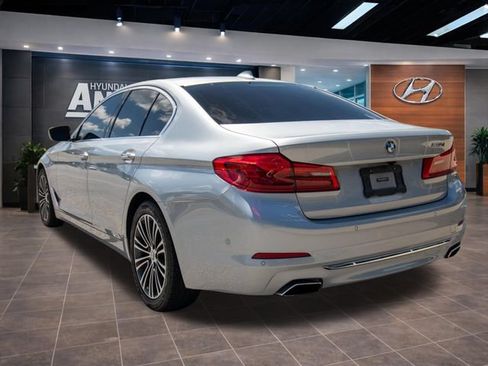 Used 2018 BMW 540i RWD image 10