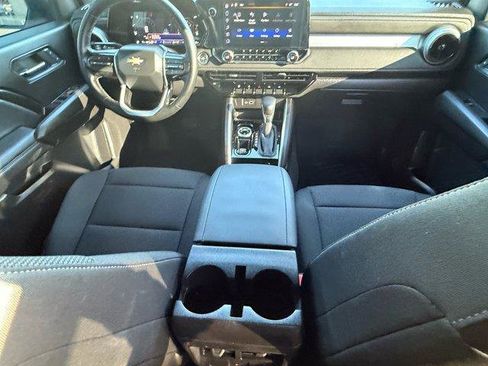 Used 2024 Chevrolet Colorado LT w/ LT Convenience Package II image 13
