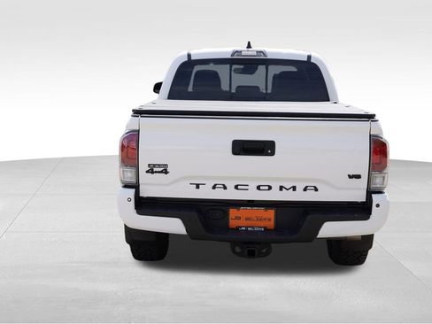 Used 2023 Toyota Tacoma TRD Off-Road w/ TRD Premium Off Road Package AWD/4WD image 6