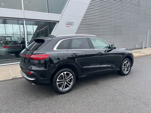 Used 2025 Audi Q5 Premium Plus w/ Premium Plus image 19