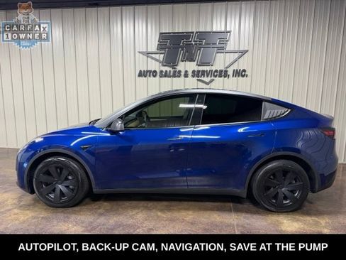 Used 2023 Tesla Model Y Long Range AWD/4WD image 3