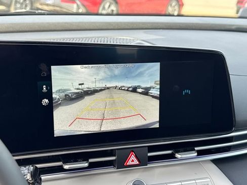 New 2026 Hyundai Elantra Limited FWD image 19