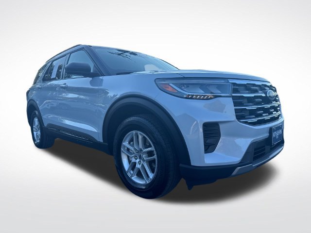 Used 2026 Ford Explorer Active AWD/4WD image 7