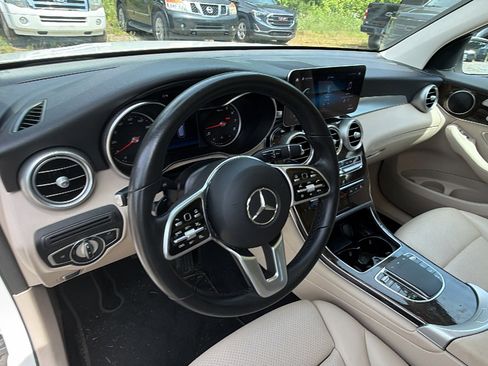 Used 2022 Mercedes-Benz GLC 300 image 25