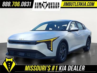 New 2025 Kia K4 LXS