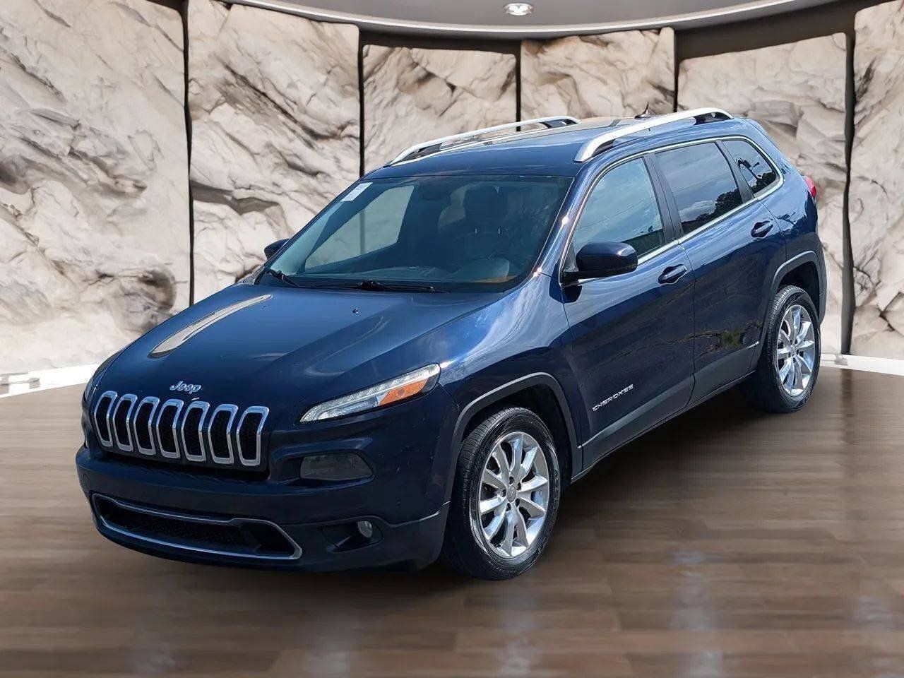 Used 2014 Jeep Cherokee Limited w/ Luxury Group FWD image 3