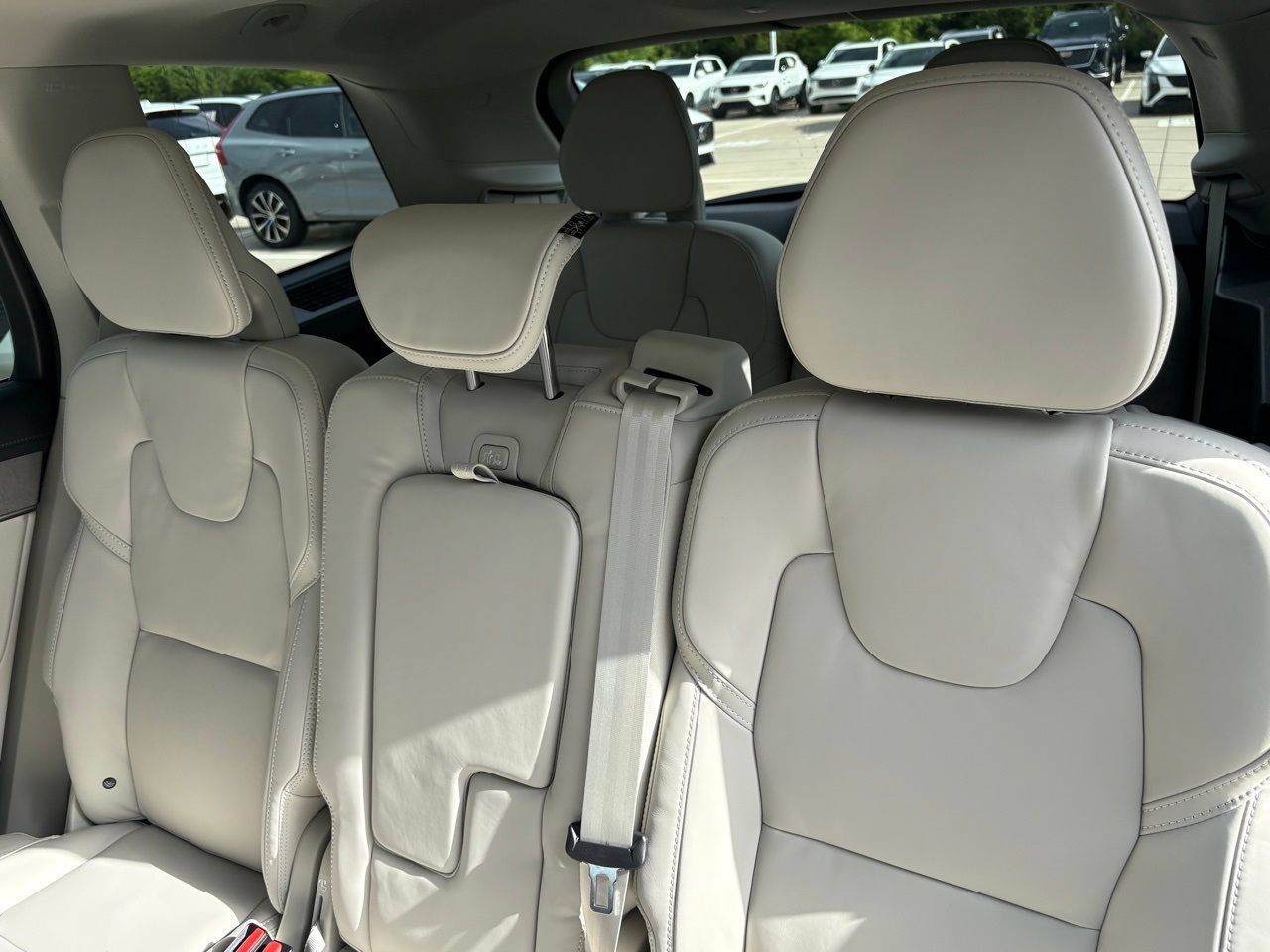 New 2026 Volvo XC90 B6 Ultra w/ Protection Package AWD/4WD image 22