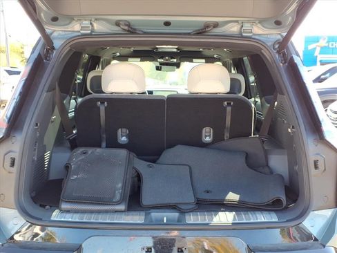 Used 2024 Kia EV9 GT-Line image 10