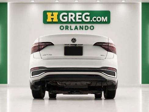 Used 2023 Volkswagen Jetta SEL FWD image 8