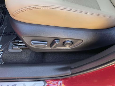 Used 2025 Toyota RAV4 Limited w/ Advanced Technology Package image 24