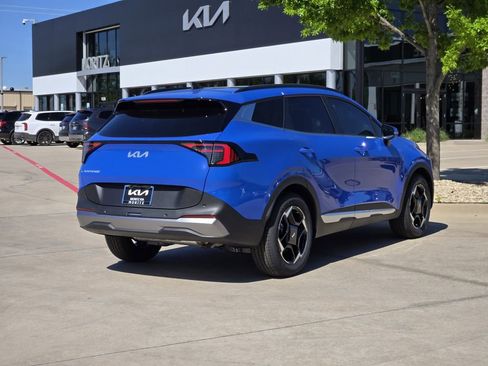 New 2026 Kia Sportage EX w/ EX Panorama Roof Package FWD image 4
