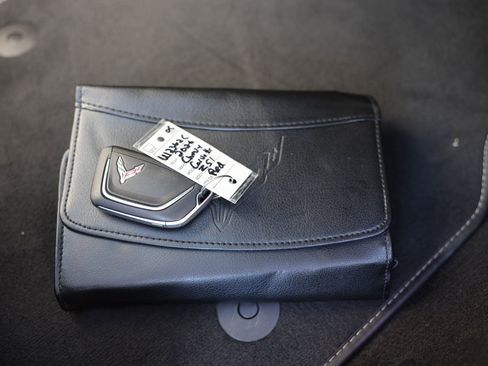 Used 2020 Chevrolet Corvette Stingray Preferred Cpe w/ 2LT Preferred Equipment Group image 37