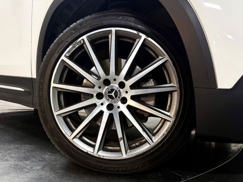 Used 2021 Mercedes-Benz GLB 250 image 10