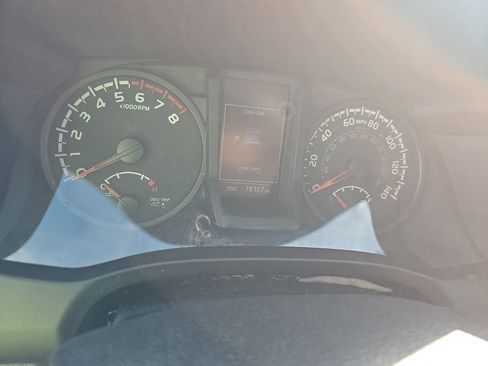 Used 2020 Toyota Tacoma SR image 8