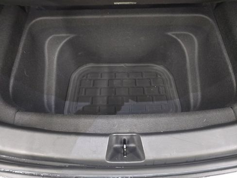 Used 2023 Tesla Model Y Long Range image 41