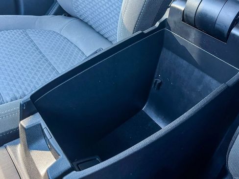 Used 2021 Ford Escape SE w/ SE Sport Appearance Package image 49