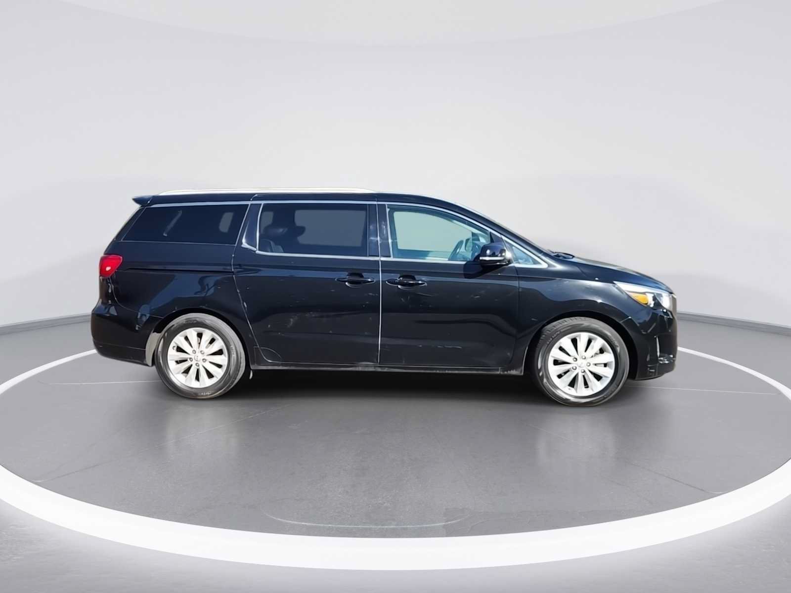 Used 2017 Kia Sedona EX FWD image 9