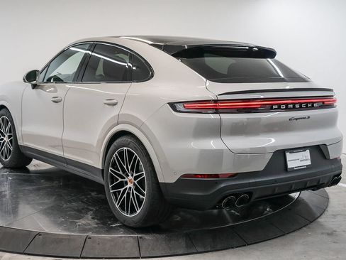 New 2026 Porsche Cayenne S AWD/4WD image 3