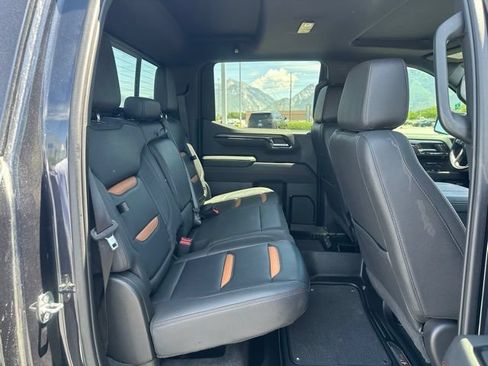 Certified 2023 GMC Sierra 1500 AT4 w/ Technology Package AWD/4WD image 31