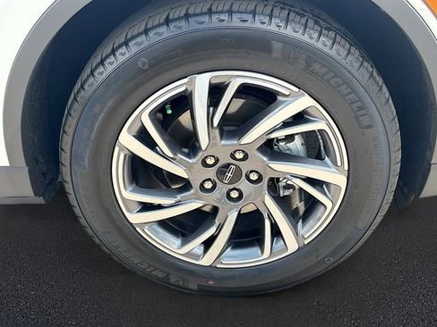 Used 2024 Lincoln Corsair FWD w/ Equipment Group 101A image 32