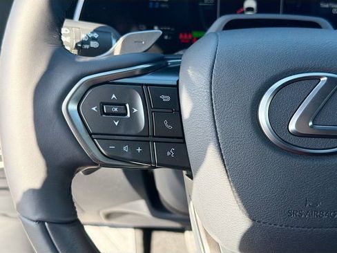 New 2026 Lexus RX 450h AWD image 39