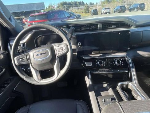 Used 2025 GMC Sierra 2500 Denali w/ Denali Reserve Package image 12