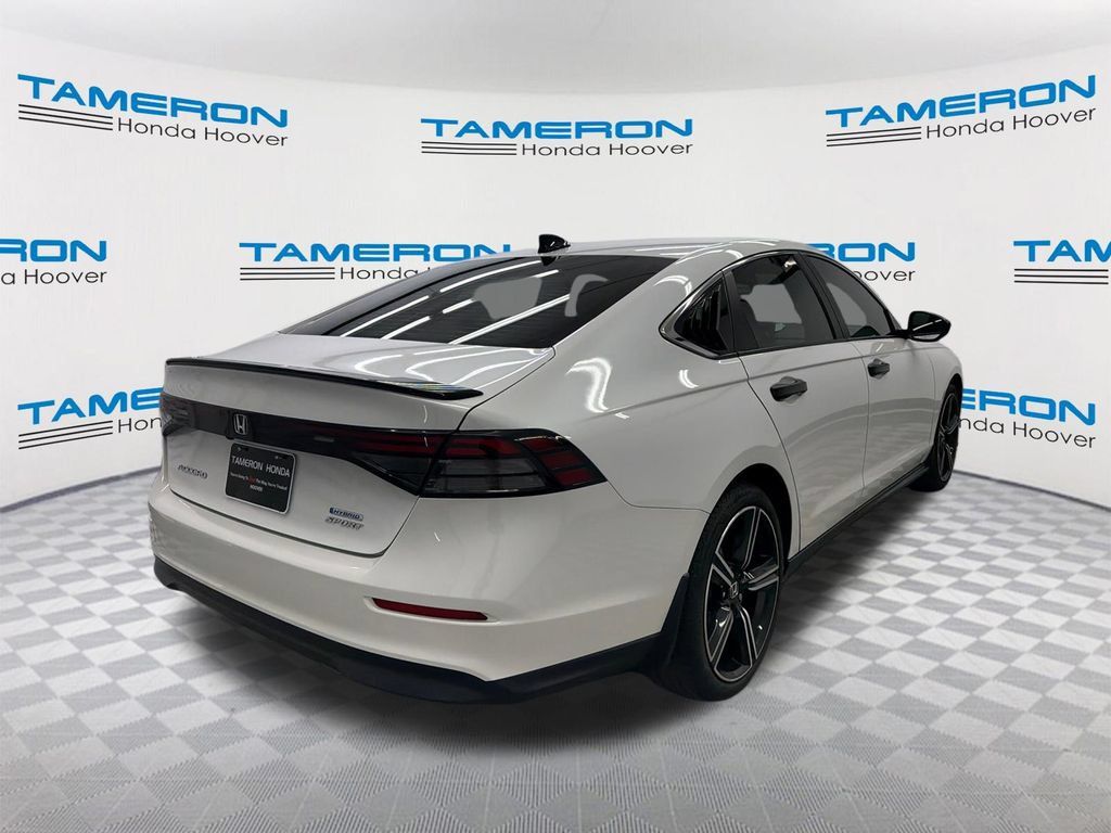 Used 2023 Honda Accord Sport image 5