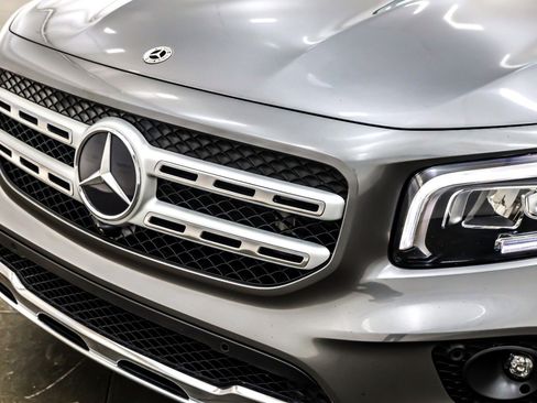 Used 2022 Mercedes-Benz GLB 250 image 14