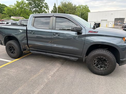 Used 2019 Chevrolet Silverado 1500 LT w/ All-Star Edition AWD/4WD image 2