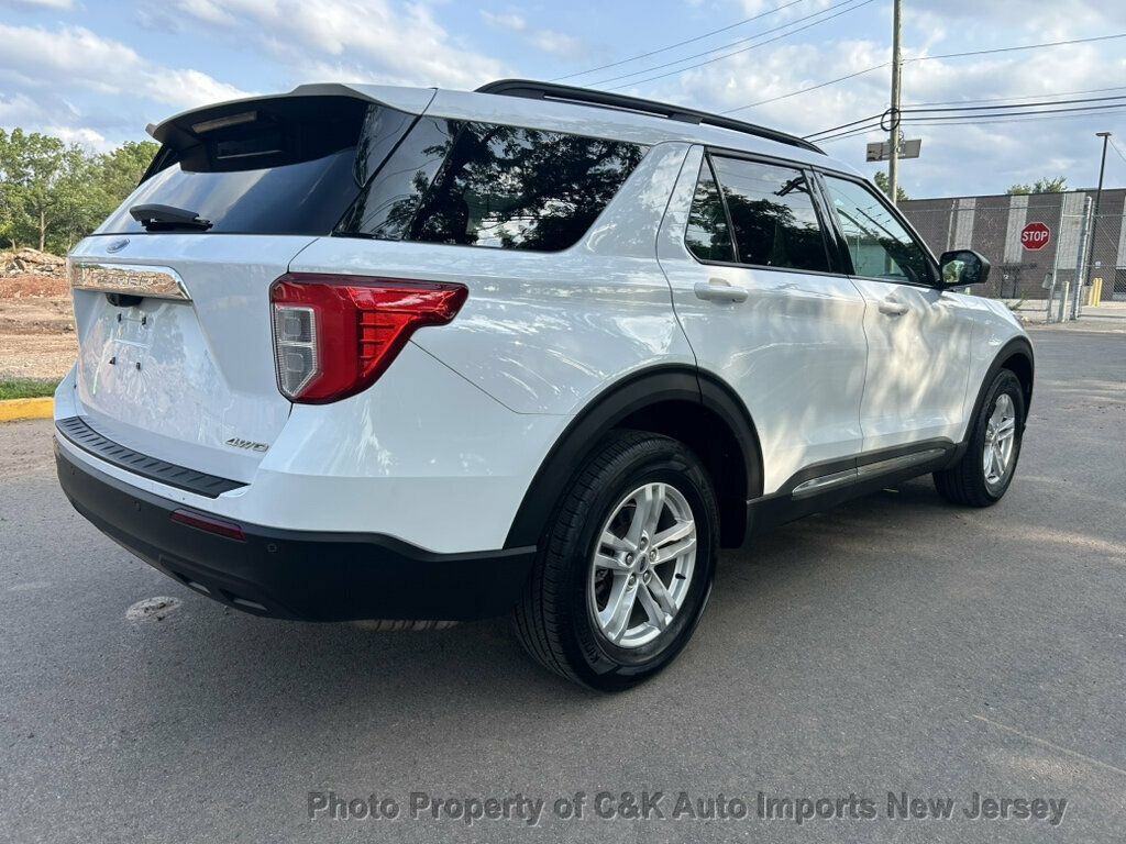 Used 2022 Ford Explorer XLT AWD/4WD image 9