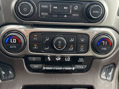 Used 2016 Chevrolet Tahoe LT image 32