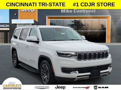 Certified 2022 Jeep Wagoneer Series III w/ Flexible Seating Group AWD/4WD image 1