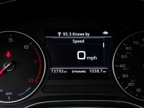 Used 2017 Audi A4 2.0T Premium w/ Convenience Package image 10