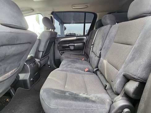 Used 2011 Nissan Armada SV RWD image 19