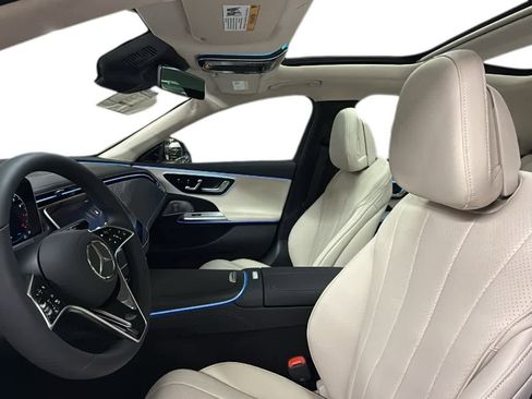 New 2026 Mercedes-Benz E 350 4MATIC Sedan image 4