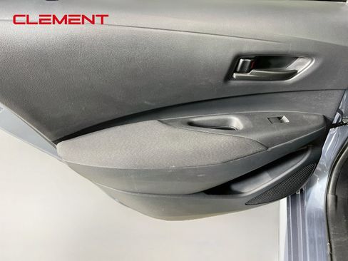 Used 2025 Toyota Corolla LE FWD image 24