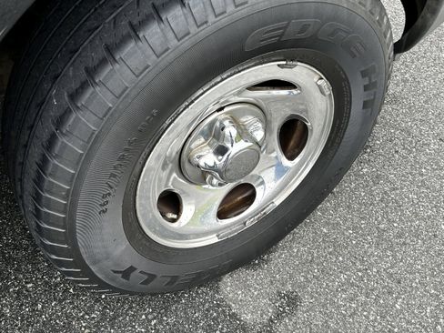 Used 2001 Ford F150 XL RWD image 7