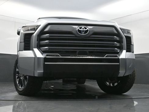 Used 2024 Toyota Tundra Limited AWD/4WD image 30