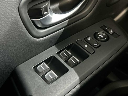 Used 2023 Honda Pilot EX-L image 17