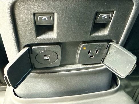 Used 2024 Ford Bronco Outer Banks AWD/4WD image 33