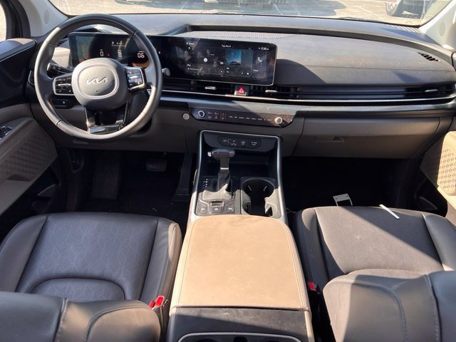 Used 2026 Kia Carnival FWD image 10