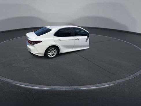 Used 2023 Toyota Camry LE image 16