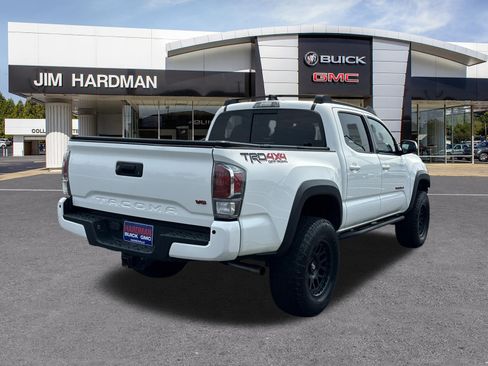 Used 2022 Toyota Tacoma TRD Off-Road w/ Technology Package AWD/4WD image 7