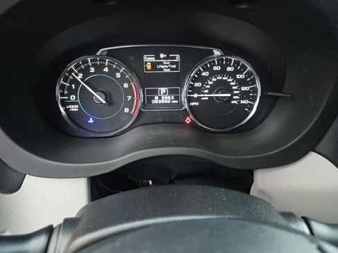 Used 2017 Subaru Forester 2.5i Limited w/ Popular Package #2 AWD/4WD image 6