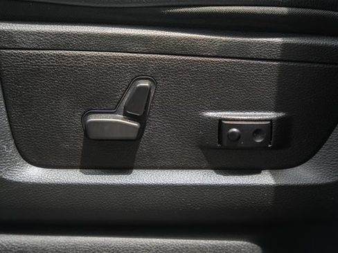 Used 2026 RAM 2500 Laramie AWD/4WD image 47