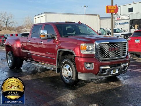 Used 2015 GMC Sierra 3500 Denali w/ Duramax Plus Package image 3